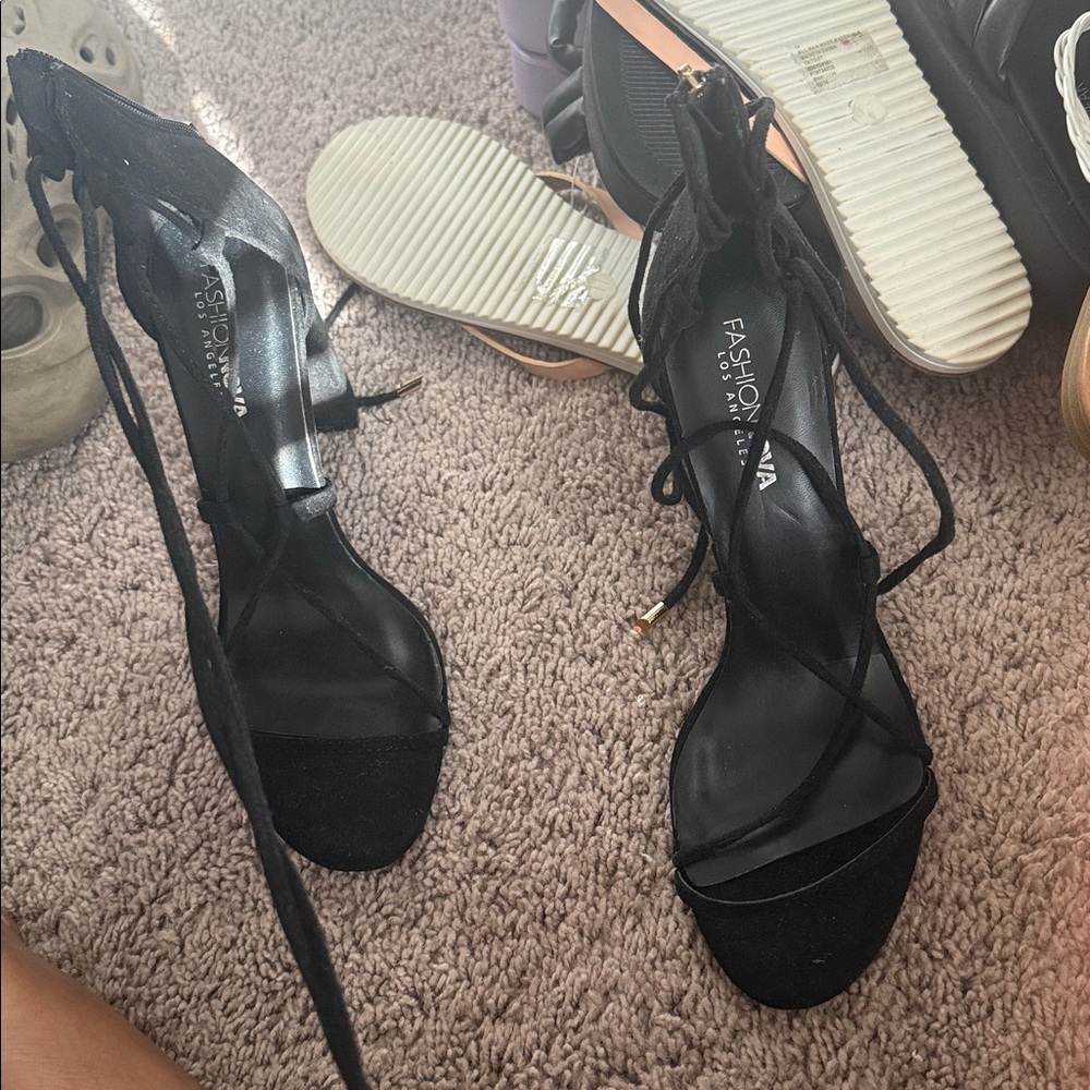 Fashion Nova Elegant Black Lace-Up Block Heels - Picture 2 of 3